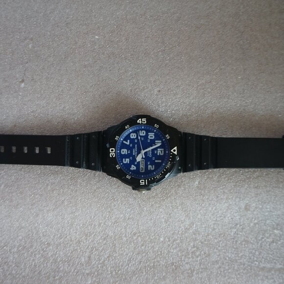 Casio General Unisex Watch MRW-200H-2B2VDF "Works" - Picture 2 of 4